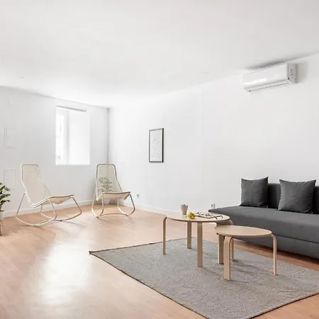 Altido Stylish 2-level Flats Near Ajuda Palace Lisbona