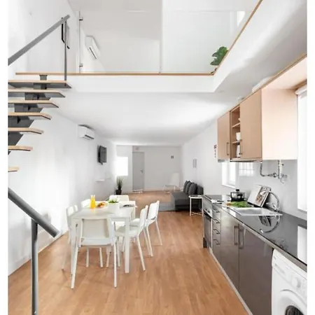 Altido Stylish 2-level Flats Near Ajuda Palace Appartamento Lisbona