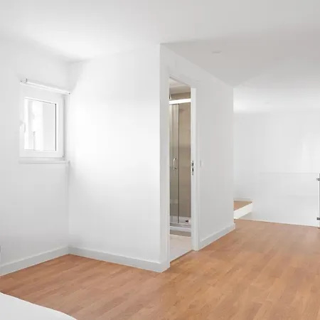 Altido Stylish 2-level Flats Near Ajuda Palace Lisbona