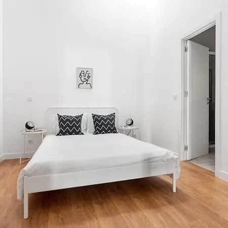Altido Stylish 2-level Flats Near Ajuda Palace Lisbona